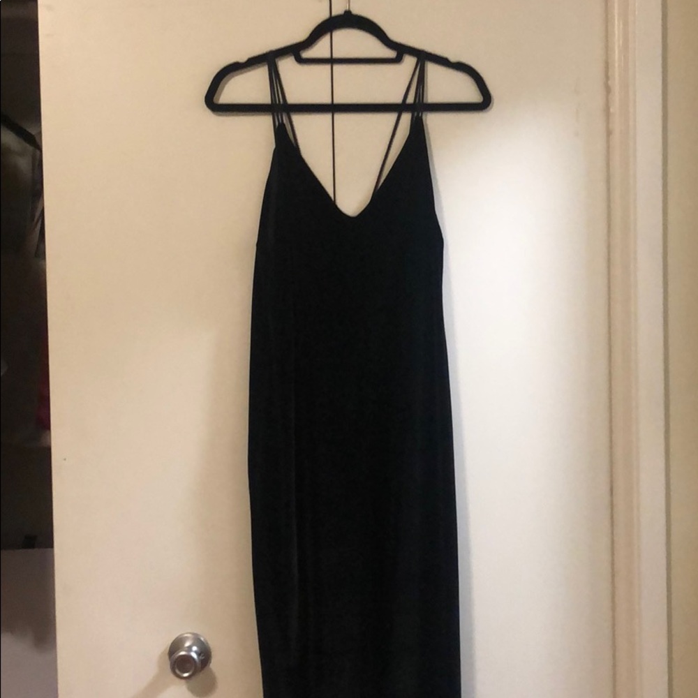 Velvet long spaghetti strap‎ dress